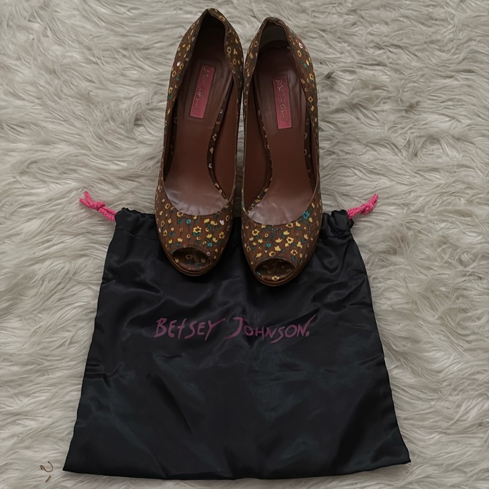 Betsy Johnson Heels